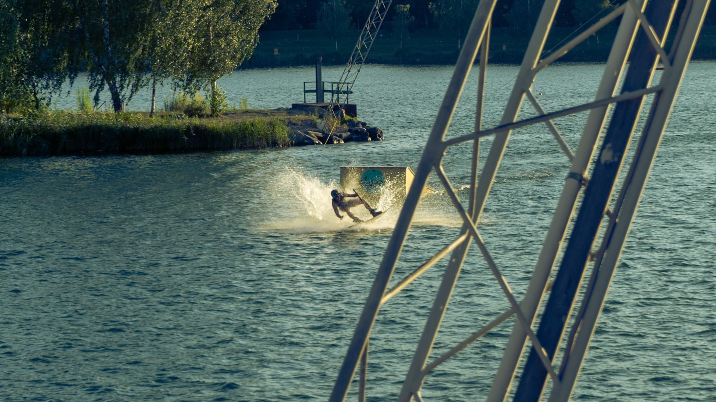 Meet the Community of Water Ski Enthusiasts